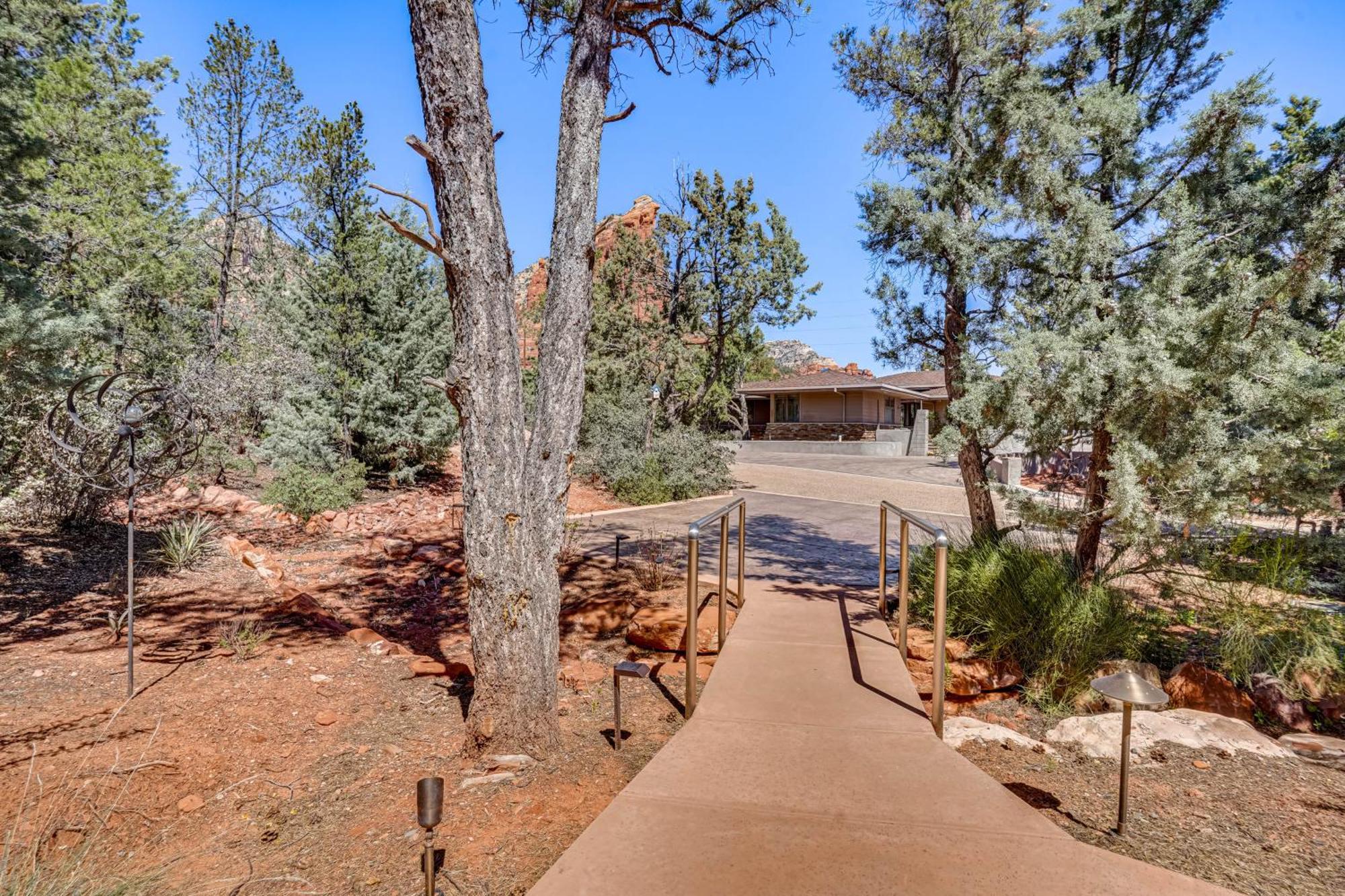 Appartamento Sedona Couples Retreat With Patio Walk To Trails! Esterno foto