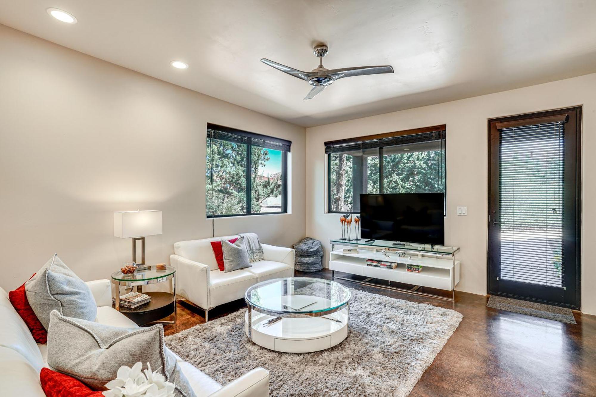 Appartamento Sedona Couples Retreat With Patio Walk To Trails! Esterno foto